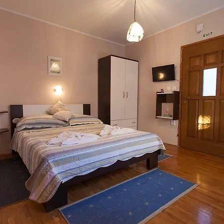 Apartments Topic & Krk Central Location Krk Town Kültér fotó