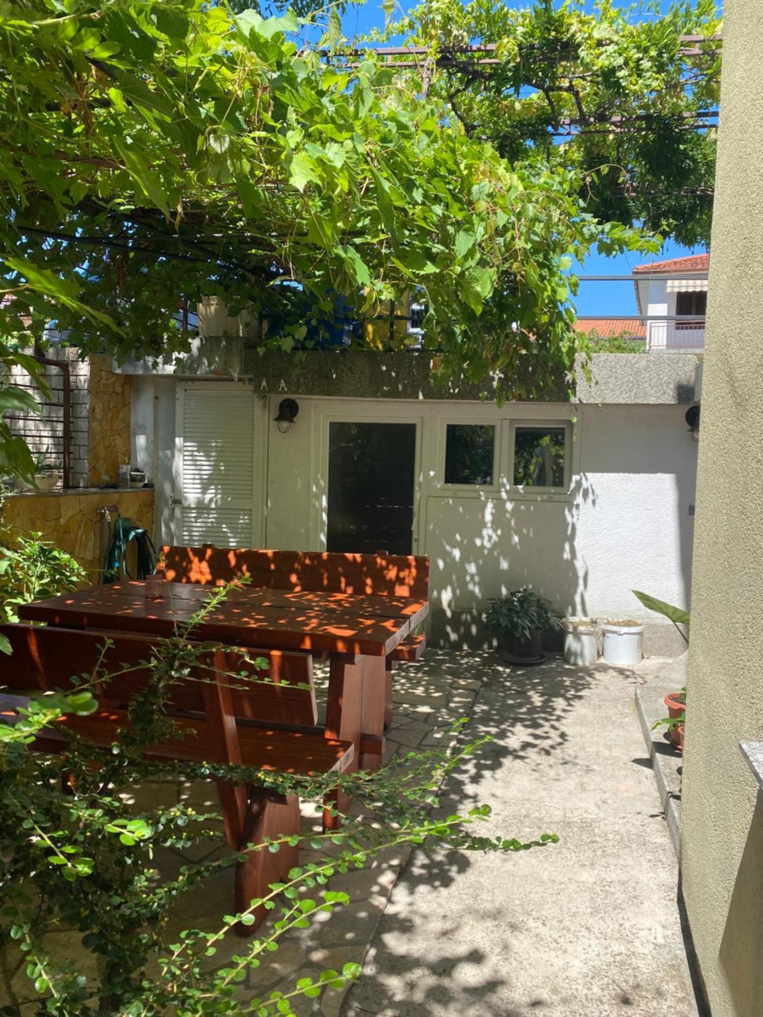 Apartment Topic & Krk Location Krk Town