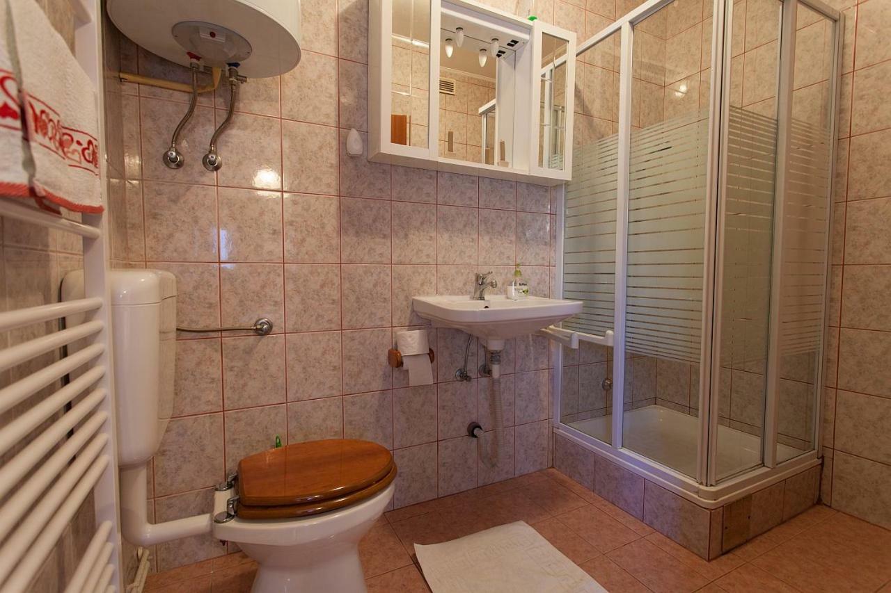 Topic & Krk Location Apartment *