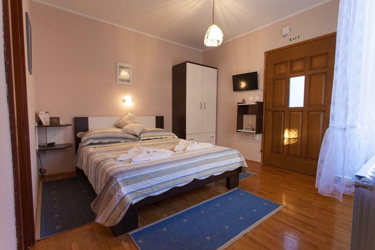 Apartment Topic & Krk Location Krk Town